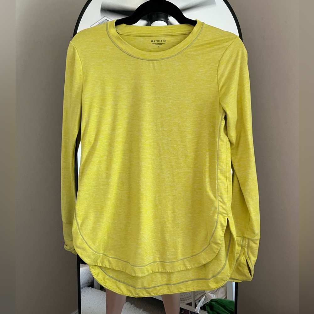 Athleta Women's Yellow Long Sleeve Tee